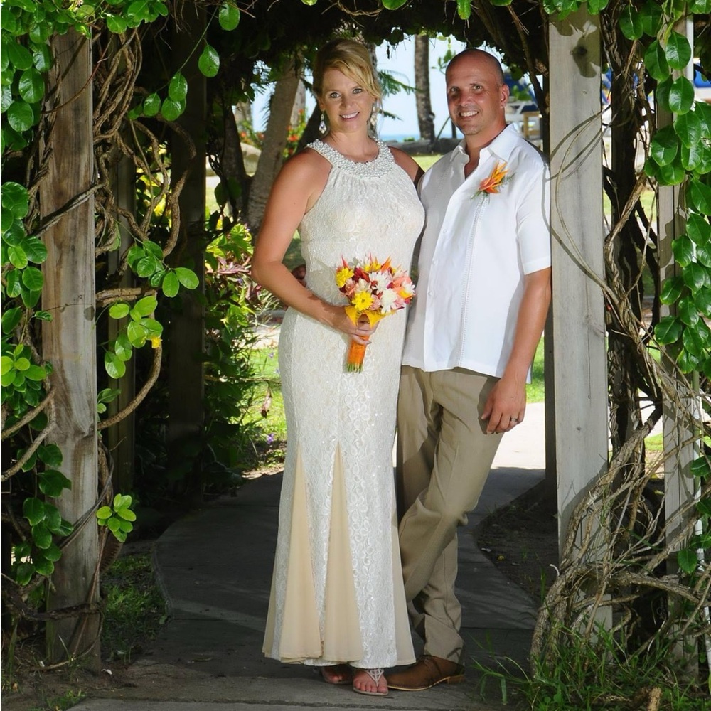Cachet evening gown/wedding dress size 10